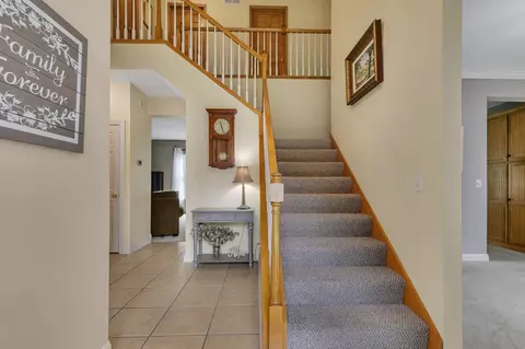 Entry Way - 1210 Millstone Ct, Saint Cloud, MN 56303 photo 4 of 5