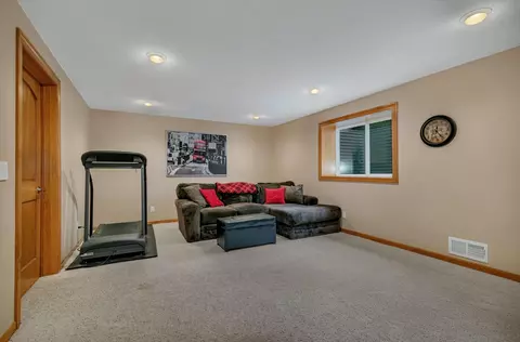 Living - 1210 Millstone Ct, Saint Cloud, MN 56303 photo 5 of 6