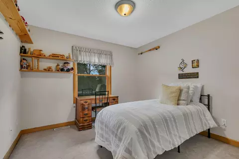 Bedroom - 1210 Millstone Ct, Saint Cloud, MN 56303 photo 3 of 6