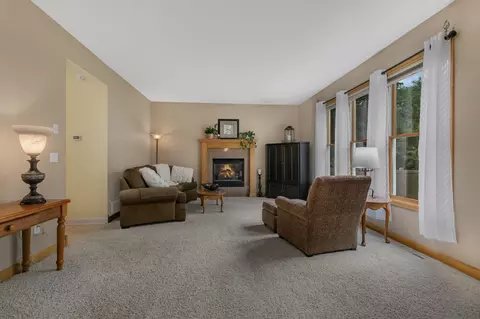 Living - 1210 Millstone Ct, Saint Cloud, MN 56303 photo 4 of 6