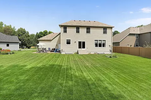 Exterior - 1210 Millstone Ct, Saint Cloud, MN 56303 photo 4 of 9