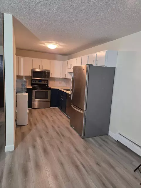 4350 Trenton Ln N #101, Plymouth, MN 55442