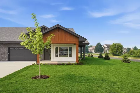 16309 Esprit Ct, Lakeville, MN 55044