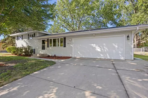 901 Sunny Ln, Anoka, MN 55303