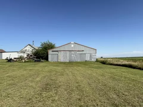 Exterior - 54299 910 St, Windom, MN 56101 photo 9 of 15