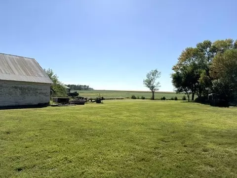 Exterior - 54299 910 St, Windom, MN 56101 photo 3 of 15