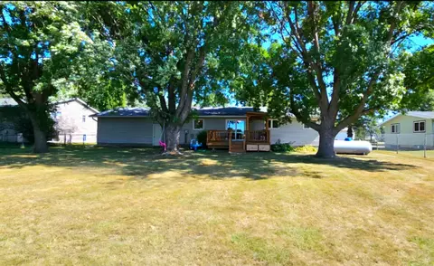 Exterior - 113 6th St S, Hoffman, MN 56339 photo 6 of 7