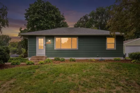Exterior - 2102 Opal Dr, Eagan, MN 55122 photo 8 of 8