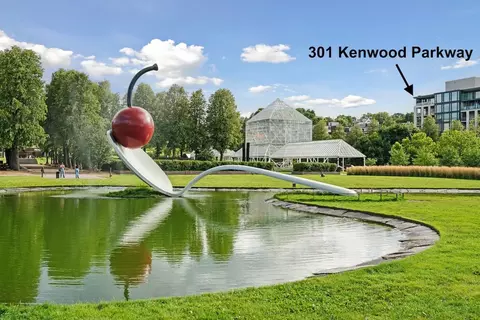 301 Kenwood Pkwy #502, Minneapolis, MN 55403