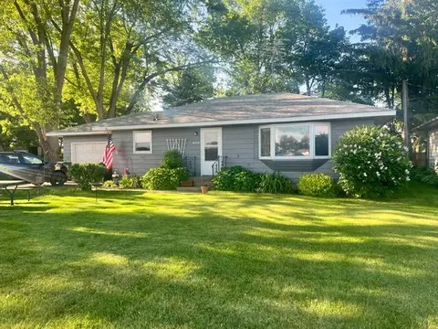 406 E Main St, Milaca, MN 56353 photo 1