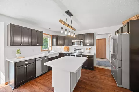 Kitchen - 2211 Saddlebrook Rd, Buffalo, MN 55313 photo 2 of 3