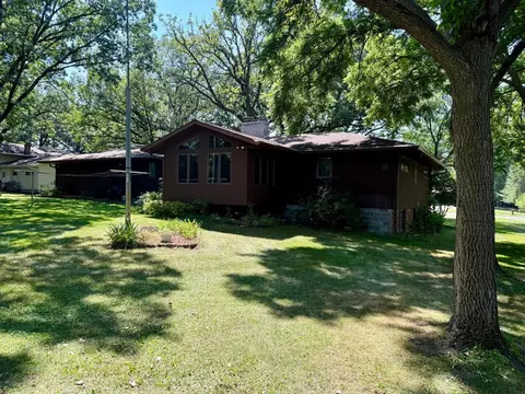 Exterior - 2426 Cooper Ave S, Saint Cloud, MN 56301 photo 2 of 10