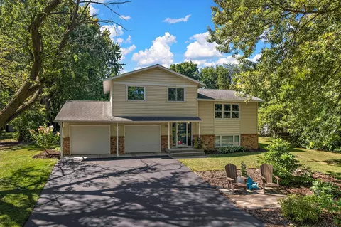 Exterior - 1419 Three Oaks Ave, Maple Plain, MN 55359 photo 6 of 9