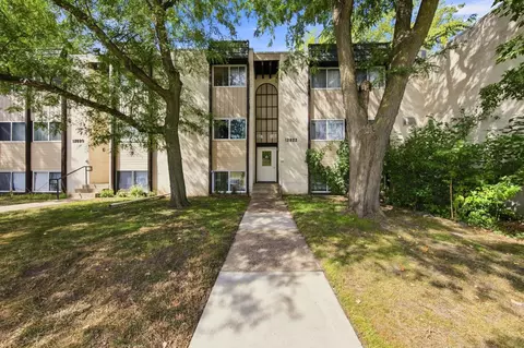 12822 Nicollet Ave #201, Burnsville, MN 55337