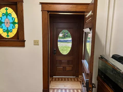 Entry Way - 506 Steele Ave, Hope, ND 58046 photo 1 of 5