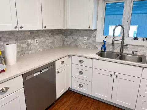 Kitchen - 506 Steele Ave, Hope, ND 58046 photo 3 of 3