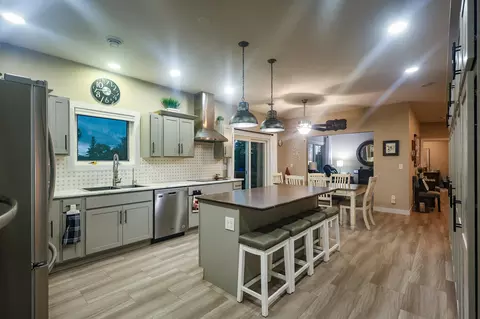 573 Railroad Ave, Gonvick, MN 56644