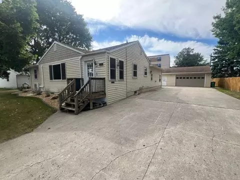 215 Central Ave, Breckenridge, MN 56520