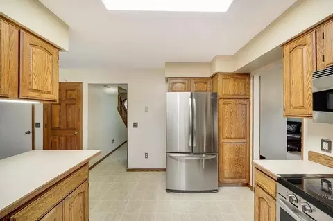 Kitchen - 14246 Dearborn Path, Rosemount, MN 55068 photo 7 of 9