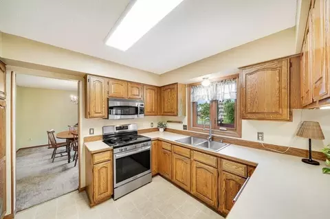 Kitchen - 14246 Dearborn Path, Rosemount, MN 55068 photo 2 of 9
