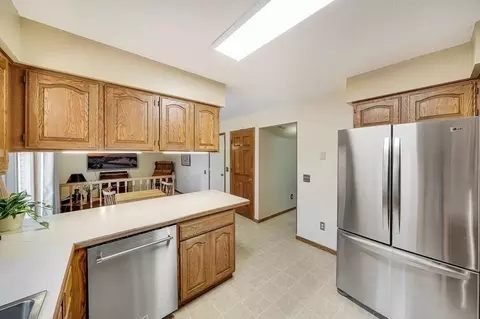 Kitchen - 14246 Dearborn Path, Rosemount, MN 55068 photo 9 of 9