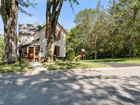 Exterior - 905 Bluff Ave, Brainerd, MN 56401 photo 6 of 12