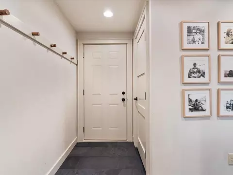 Entry Way - 905 Bluff Ave, Brainerd, MN 56401 photo 6 of 6