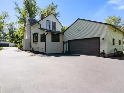 Exterior - 905 Bluff Ave, Brainerd, MN 56401 photo 9 of 12