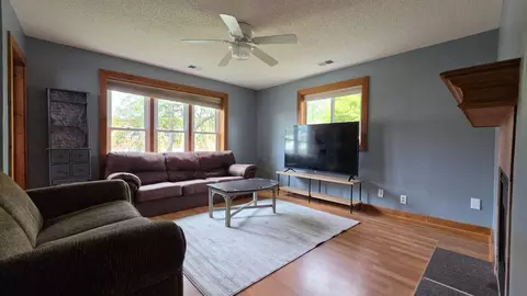 312 2nd St N, Delano, MN 55328