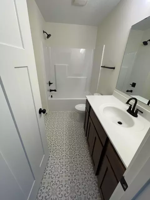Bath - 34026 Walbo Dr NW, Cambridge, MN 55008 photo 1 of 2