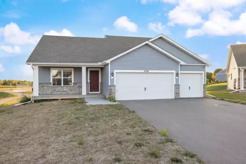 5124 Mustang Cir, Woodbury, MN 55129