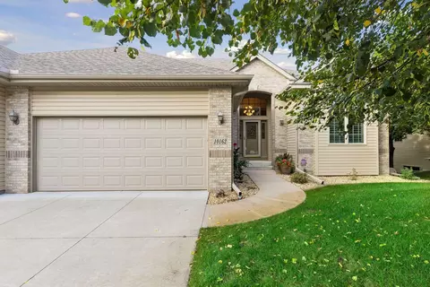 10162 Chestnut Cir N, Brooklyn Park, MN 55443