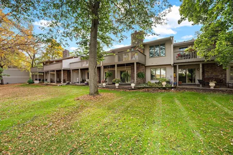 6304 Red Fox Ln, Edina, MN 55436