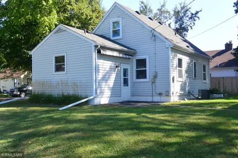 Exterior - 730 17th St E, Glencoe, MN 55336 photo 3 of 3