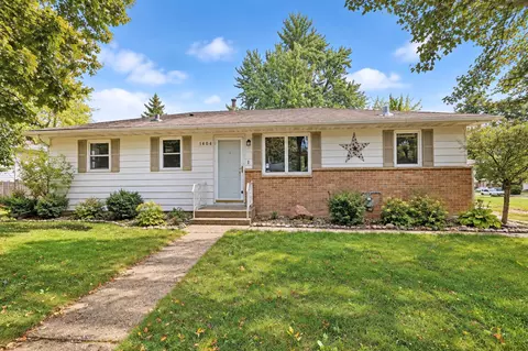 Exterior - 1404 Plainview Ln, Albert Lea, MN 56007 photo 1 of 3
