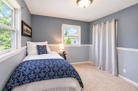 Bedroom - 1404 Plainview Ln, Albert Lea, MN 56007 photo 3 of 4
