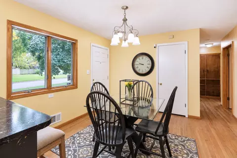 Dining - 1404 Plainview Ln, Albert Lea, MN 56007 photo 1 of 1