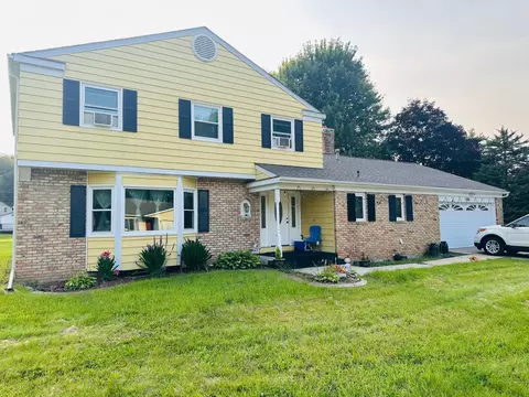 1566 Saint Charles Ave, Saint Charles, MN 55972