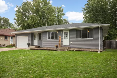 406 18th St W, Hastings, MN 55033