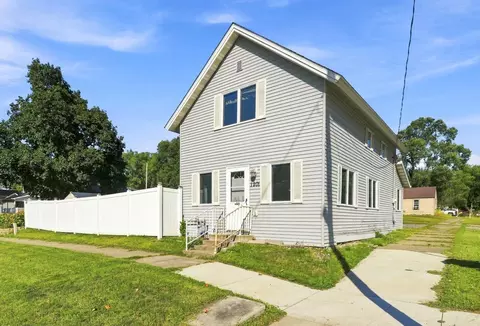 Exterior - 1201 2nd Ave NW, Faribault, MN 55021 photo 3 of 4