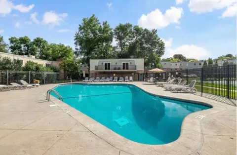 7316 W 22nd St #305, Saint Louis Park, MN 55426