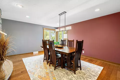 Dining - 706 23rd St SW, Austin, MN 55912 photo 2 of 2