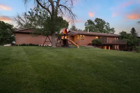 Exterior - 706 23rd St SW, Austin, MN 55912 photo 11 of 12