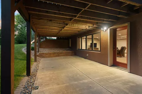 Exterior - 706 23rd St SW, Austin, MN 55912 photo 9 of 12