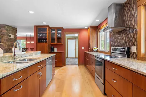 Kitchen - 706 23rd St SW, Austin, MN 55912 photo 2 of 3