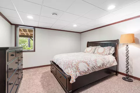 Bedroom - 706 23rd St SW, Austin, MN 55912 photo 4 of 4