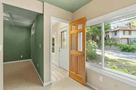 Entry Way - 4753 Burns Rd, Mound, MN 55364 photo 7 of 8