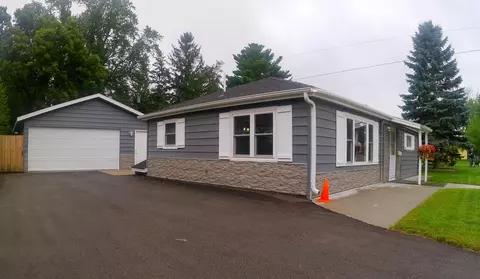 Exterior - 331 4th Ave SW, Perham, MN 56573 photo 2 of 8