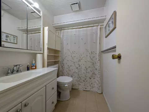 Bath - 331 4th Ave SW, Perham, MN 56573 photo 1 of 1