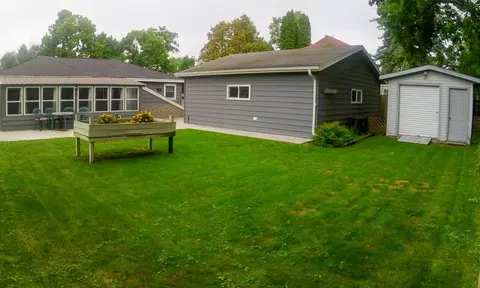 Exterior - 331 4th Ave SW, Perham, MN 56573 photo 7 of 8
